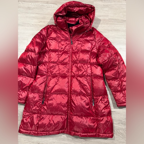 Calvin Klein Women’s Red Packable Down Filled Hooded Jacket - Picture 2 of 5
